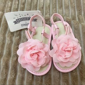 Gymboree girls crib shoes size 3, Brand New